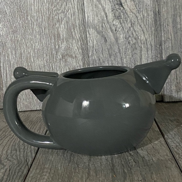 Sanrio Hello Kitty and Friends Kuromi Ceramic 3D Sculpted Mug, 20 Ounces - Picture 2 of 4